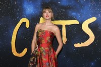 Taylor Swift Sweatshirt #3921412