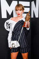 Taylor Swift Sweatshirt #3947416