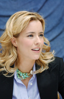 Tea Leoni longsleeve t-shirt #2396058