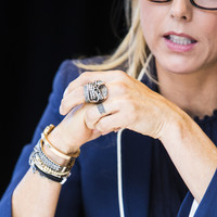 Tea Leoni longsleeve t-shirt #2707610