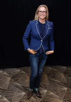 Tea Leoni longsleeve t-shirt #2707625