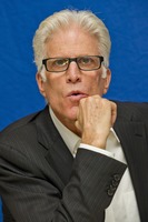 Ted Danson Longsleeve T-shirt #2435798