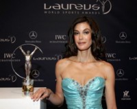 Teri Hatcher Sweatshirt #1254224