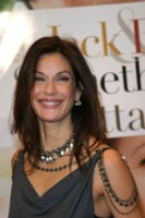 Teri Hatcher Sweatshirt #1331369