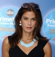 Teri Hatcher Longsleeve T-shirt #1363251