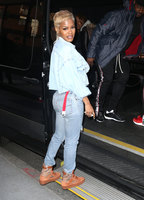 Teyana Taylor Longsleeve T-shirt #3197268