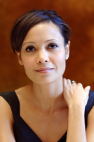 Thandie Newton Longsleeve T-shirt #2403454
