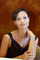 Thandie Newton Longsleeve T-shirt #2403462