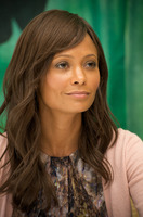 Thandie Newton Longsleeve T-shirt #2410912