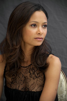 Thandie Newton Sweatshirt #2424234