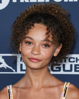 Thandie Newton Longsleeve T-shirt #3897411