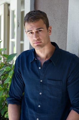 Theo James stickers 2432807