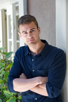Theo James stickers 2432809