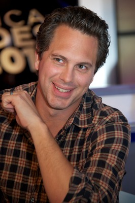 Thomas Sadoski posters