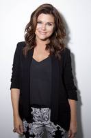 Tiffani Thiessen Sweatshirt #2322963