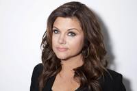 Tiffani Thiessen longsleeve t-shirt #2322966