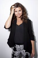 Tiffani Thiessen longsleeve t-shirt #2322968