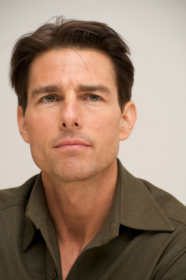 Tom Cruise Poster 2410978