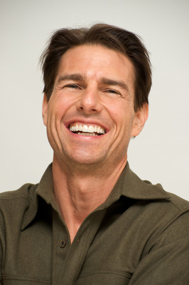 Tom Cruise Poster 2410979