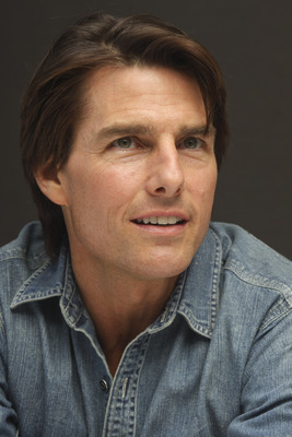 Tom Cruise Poster 2453838