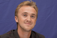 Tom Felton Longsleeve T-shirt #2450415
