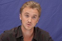 Tom Felton Longsleeve T-shirt #2450421