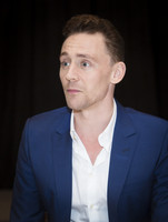 Tom Hiddleston t-shirt #2363600