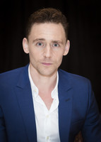 Tom Hiddleston Sweatshirt #2363603