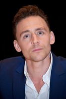 Tom Hiddleston Sweatshirt #2430062