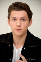 Tom Holland Longsleeve T-shirt #2848564
