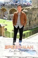 Tom Holland Longsleeve T-shirt #3889988