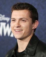 Tom Holland Longsleeve T-shirt #3951277