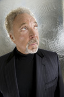 Tom Jones t-shirt #2197382