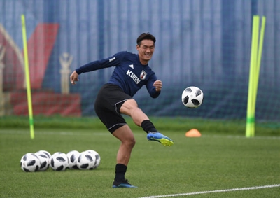 Tomoaki Makino posters