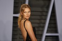 Toni Garrn mug #G1362965