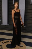 Toni Garrn mug #G1363004