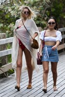 Toni Garrn Longsleeve T-shirt #3227963