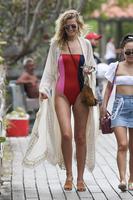 Toni Garrn Longsleeve T-shirt #3228087