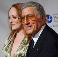 Tony Bennett tote bag #G905766