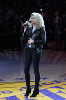 Tori Kelly t-shirt #2696384