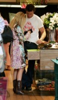Tori Spelling Longsleeve T-shirt #1442618