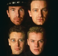 U2 Longsleeve T-shirt #3823144