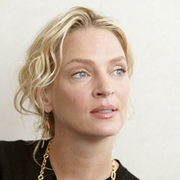 Uma Thurman Longsleeve T-shirt #2231767