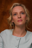Uma Thurman Longsleeve T-shirt #2236094