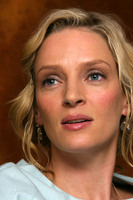 Uma Thurman Longsleeve T-shirt #2236099
