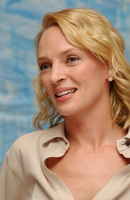 Uma Thurman Longsleeve T-shirt #2388054