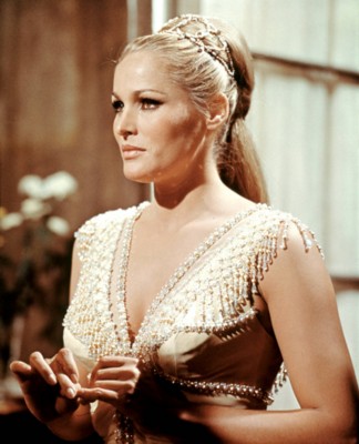 Ursula Andress Mouse Pad 1537935