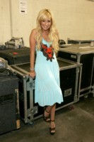 Vanessa Anne Hudgens & Ashley Tisdale Longsleeve T-shirt #1458473