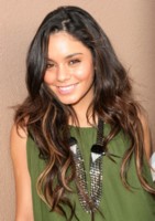 Vanessa Anne Hudgens Longsleeve T-shirt #1469187