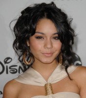 Vanessa Hudgens Sweatshirt #1500428